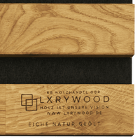 Akustikpaneele aus Massivholz - Natural oak acoustic panel with wood grain pattern and LXRYWOOD branding