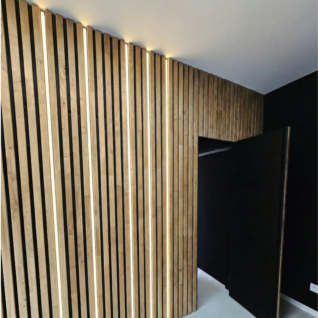 Luxurywood Massivholz: gleichmäßiges Licht, edle Optik, unsichtbare Montage – Nachher